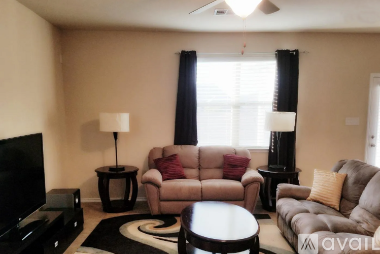 8427 Loska Green 3 Beds Single Family Home for Rent - Photo gallery 3