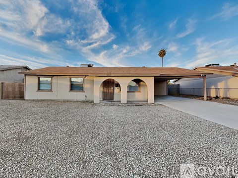 6321 W Monte Vista Rd 3 Beds Apartment for Rent