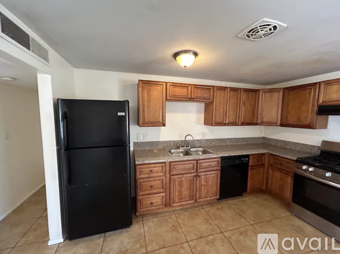 6321 W Monte Vista Rd 3 Beds Single Family Home for Rent - Photo gallery 2