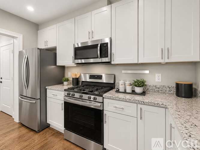 1018 13th Street Southeast Unit #2 2 Beds Single Family Home for Rent - Photo gallery 4