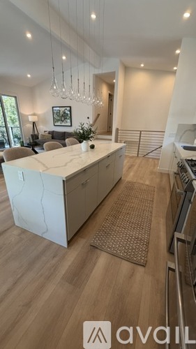395 Nob Hill Drive 5 Beds Single Family Home for Rent - Photo gallery 5