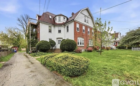 48 East Stewart Avenue 2 Beds Apartment for Rent
