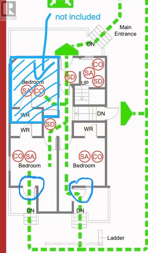 A diagram of a house with the main entrance and bedrooms labeled.