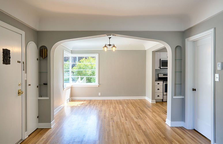 514 E 27th Ave 4 Beds Single Family Home for Rent - Photo gallery 3