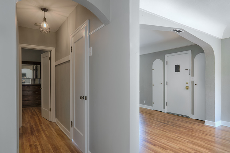 514 E 27th Ave 4 Beds Single Family Home for Rent - Photo gallery 4