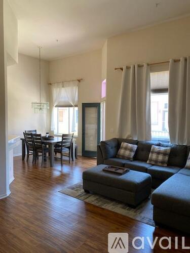 11360 Via Rancho San Diego 2 Beds Townhouse for Rent - Photo gallery 2