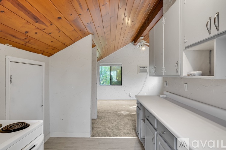 1338 Homestead Avenue 3 Beds Single Family Home for Rent - Photo gallery 4