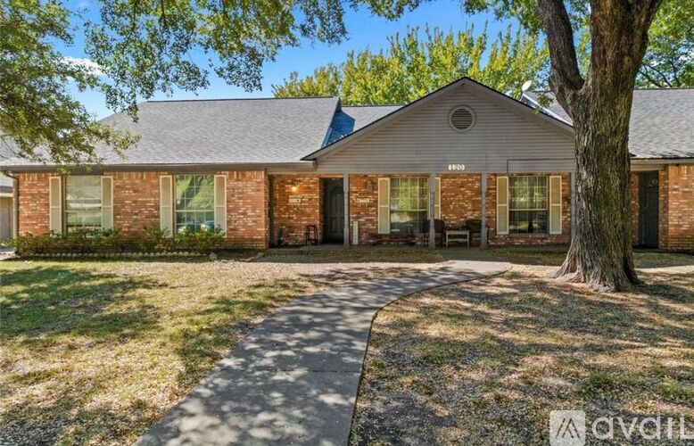 120 South Mc Kown Avenue 3 Beds Townhouse for Rent - Photo gallery 1