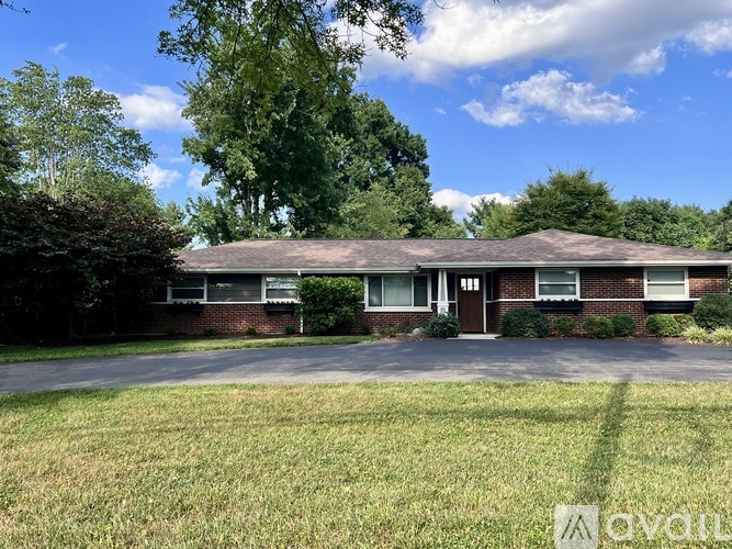 4186 Mount Carmel Tobasco Road 3 Beds Single Family Home for Rent - Photo gallery 2