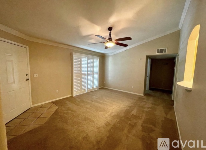 6850 Sharlands Avenue 2 Beds Condo for Rent - Photo gallery 3
