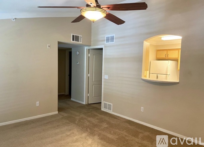 6850 Sharlands Avenue 2 Beds Condo for Rent - Photo gallery 4