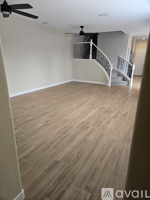 3922 East Cat Balue Drive 3 Beds Single Family Home for Rent - Photo gallery 5