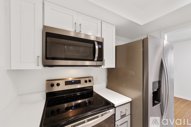 1112 West Main Street 2 Beds Apartment for Rent - Photo gallery 4