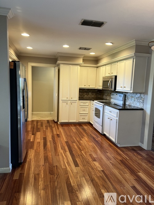 6914 Chinook Drive 4 Beds Single Family Home for Rent - Photo gallery 3
