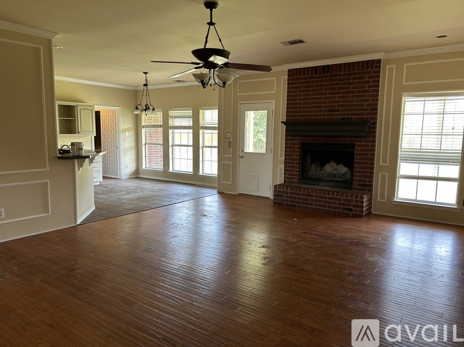 2661 FM 35 4 Beds Single Family Home for Rent - Photo gallery 4