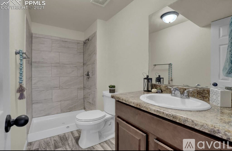6620 Grand Valley Drive 4 Beds Single Family Home for Rent - Photo gallery 5
