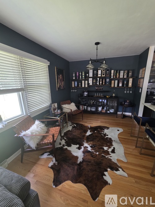 331 E Lake Ave 4 Beds Single Family Home for Rent - Photo gallery 2