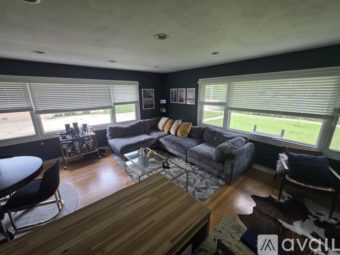 331 E Lake Ave 4 Beds Single Family Home for Rent - Photo gallery 3