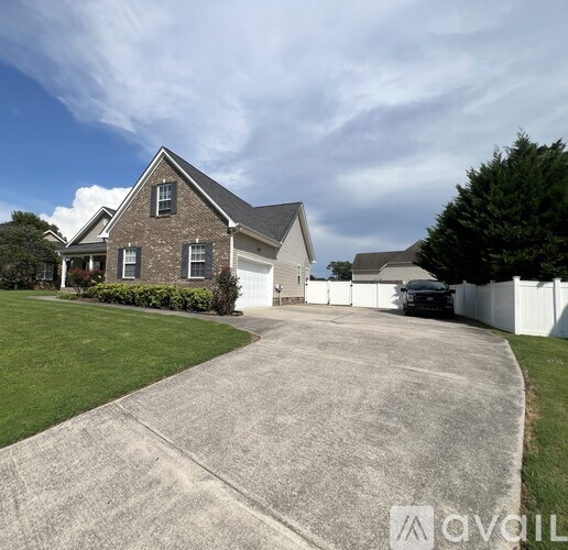 7629 Prince Drive 4 Beds Single Family Home for Rent - Photo gallery 2