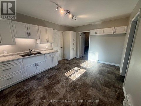 470 11TH STREET 2 Beds Apartment for Rent