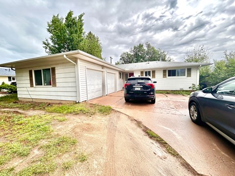 701 Sequoia Dr 3 Beds Apartment for Rent