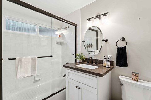 201 Crest Cir 3 Beds Apartment for Rent