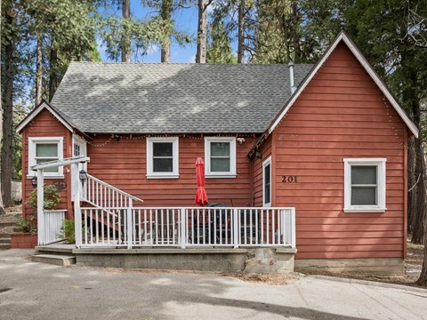 201 Crest Cir 3 Beds Apartment for Rent