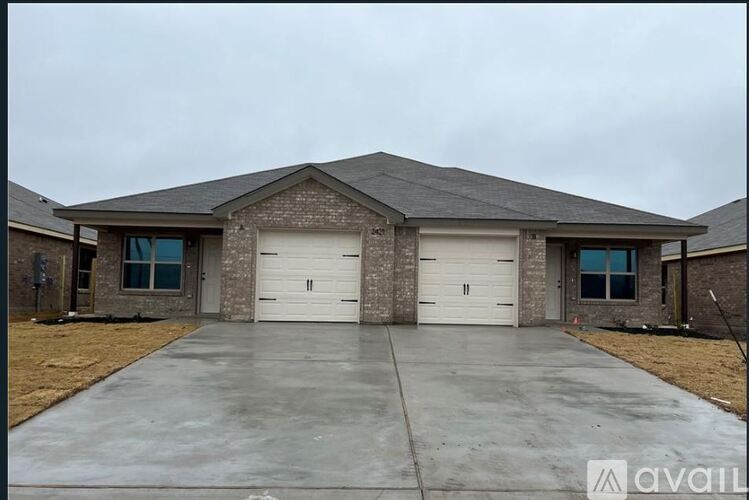 2421 Alterman Drive 3 Beds Condo for Rent - Photo gallery 1