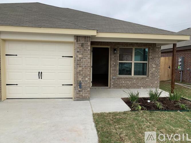 2421 Alterman Drive 3 Beds Condo for Rent - Photo gallery 2