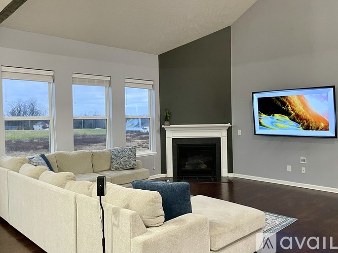 2038 Fieldcrest Lane 4 Beds Single Family Home for Rent - Photo gallery 2