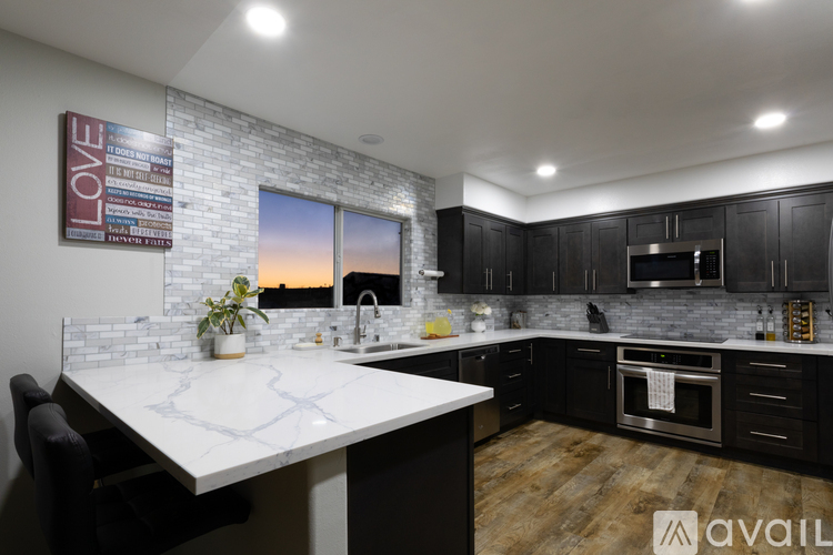 8932 Gateway View Court 4 Beds Single Family Home for Rent - Photo gallery 1