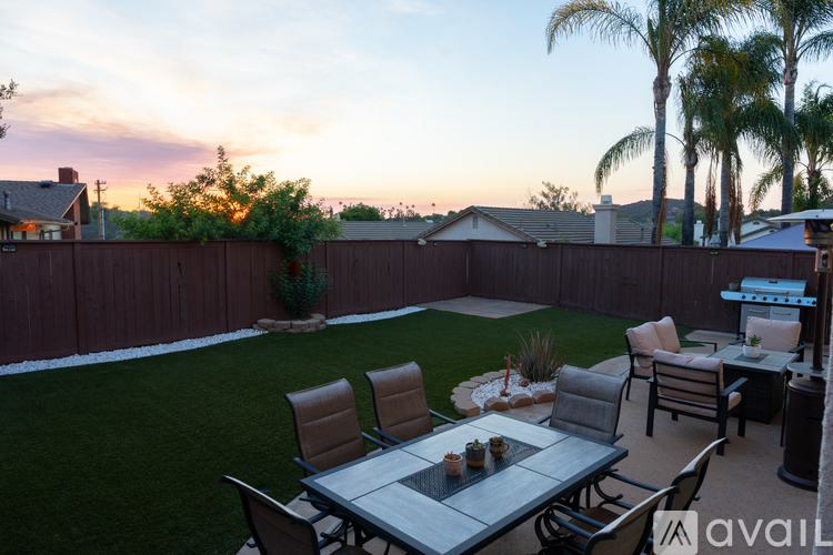 8932 Gateway View Court 4 Beds Single Family Home for Rent - Photo gallery 2