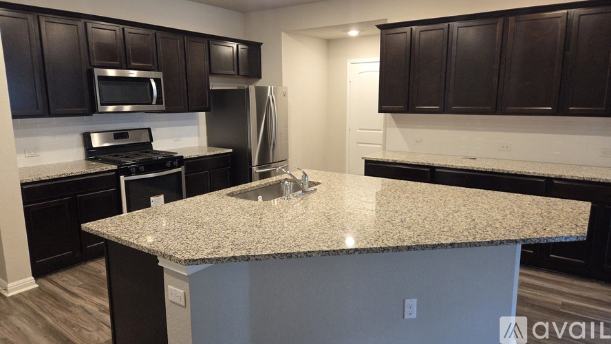 137 Arrowhead Vine St 4 Beds Single Family Home for Rent - Photo gallery 1