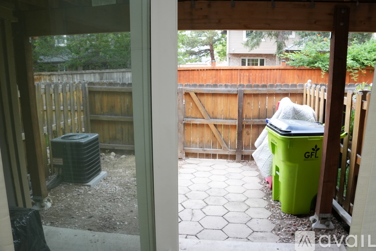 2607 East Nichols Circle 1 Townhouse for Rent - Photo gallery 2