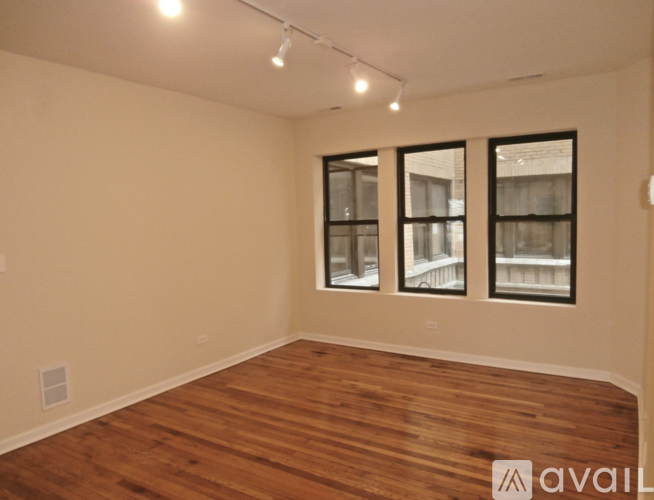 4746 N Sacramento Ave 1 Apartment for Rent - Photo gallery 3