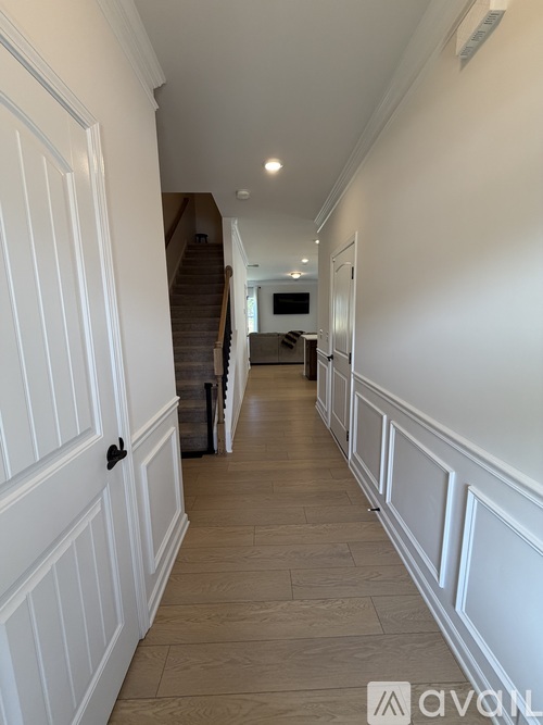 91 Commons Circle 4 Beds Single Family Home for Rent - Photo gallery 3