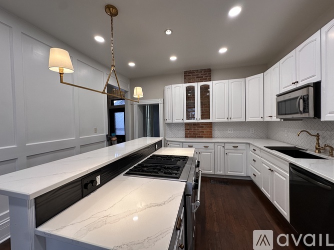 67 East Mithoff Street 2 Beds Single Family Home for Rent - Photo gallery 5