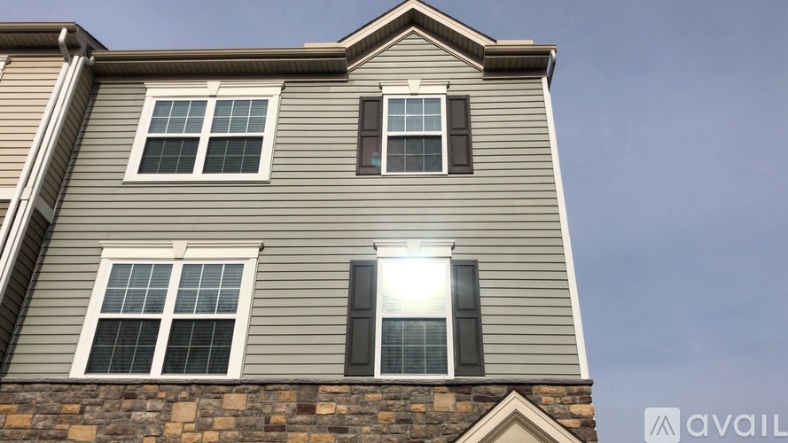 5095 Winthrop Avenue 3 Beds Single Family Home for Rent - Photo gallery 3