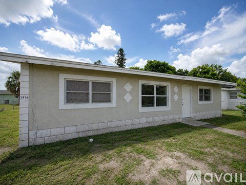 1776 N Meador Ct 3 Beds Apartment for Rent