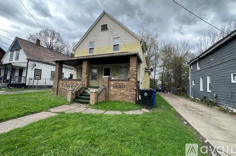 9710 Aetna Road 3 Beds Single Family Home for Rent - Photo gallery 1