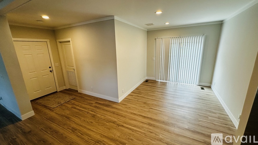 2131 N Royal St 3 Beds Single Family Home for Rent - Photo gallery 5