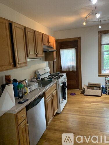8 Mead St 2 Beds Apartment for Rent