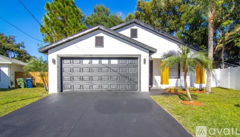 1914 East Mcberry Street 4 Beds Apartment for Rent