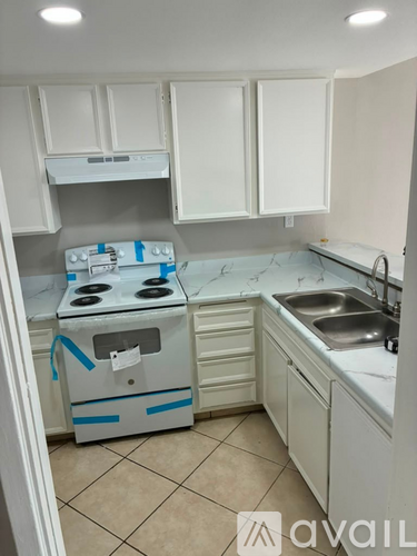 1685 Melrose Ave. 2 Beds Townhouse for Rent - Photo gallery 4