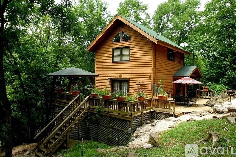 10 Vine Street 1 Single Family Home for Rent - Photo gallery 2