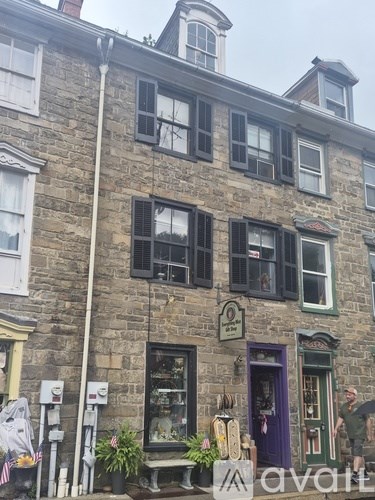 31 Race Street 3 Beds Apartment for Rent