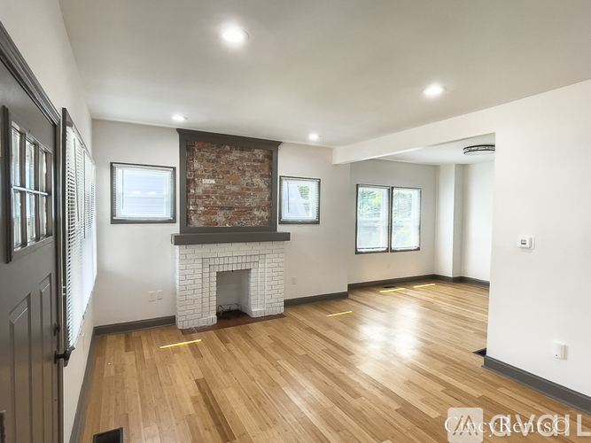 3335 Hewitt Crescent St 2 Beds Single Family Home for Rent - Photo gallery 3