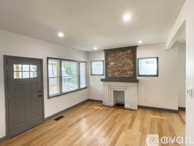 3335 Hewitt Crescent St 2 Beds Single Family Home for Rent - Photo gallery 4