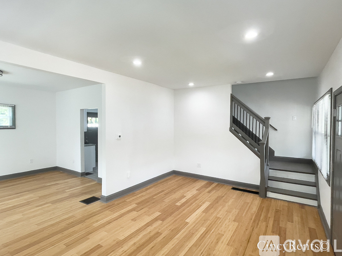 3335 Hewitt Crescent St 2 Beds Single Family Home for Rent - Photo gallery 5