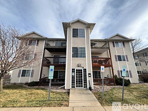 7430 S Louise Ave 2 Beds Apartment for Rent